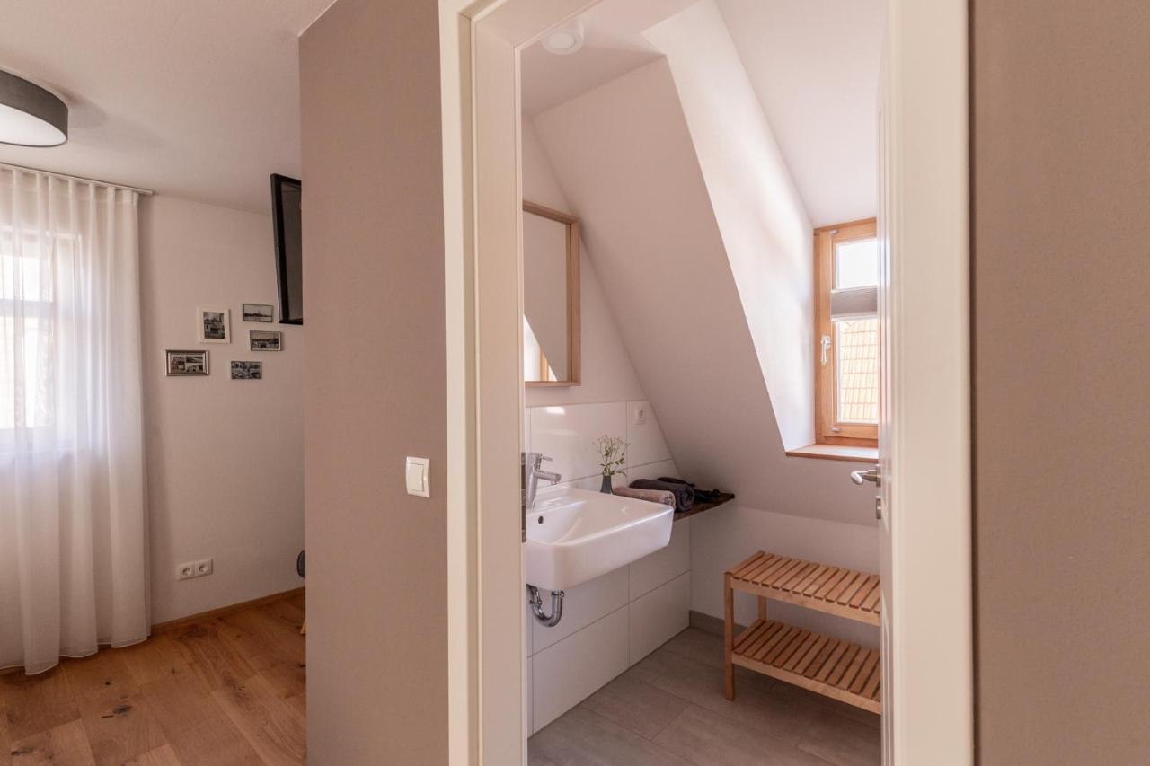 Maindrei - Schlafen Am Fluss Hotel Margetshoechheim Bagian luar foto